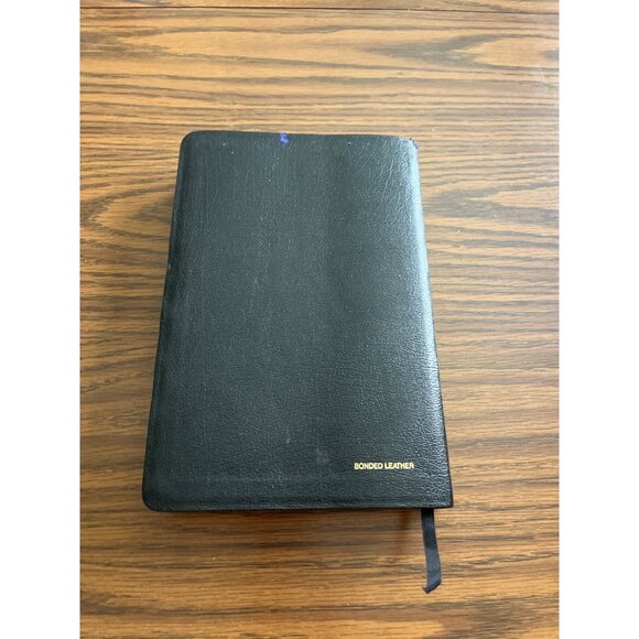 The Maxwell Leadership black bonded leather King James Version Bible - Picture 2 of 8